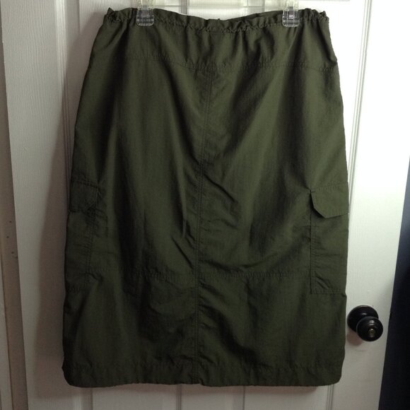 NWT Old Navy "L" Olive Green, Quick Dry, Tennis Court, Pickleball, Casual Chic - Picture 2 of 6